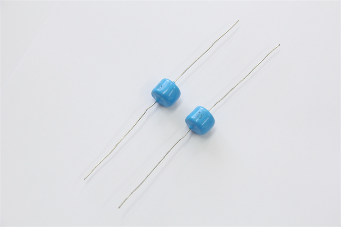高压陶瓷电容 50KV300K（轴向）